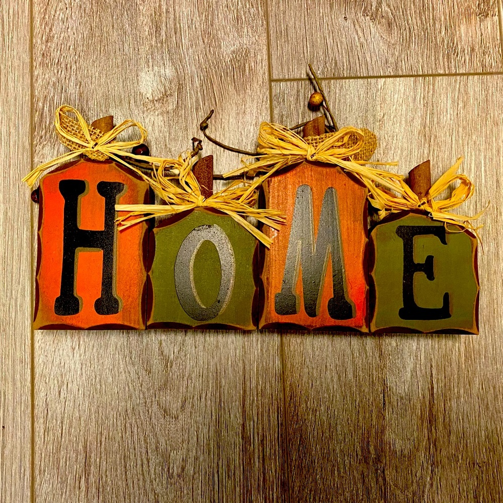 “Home” Fall Table Sign🍁🍂 - Picture 1 of 4